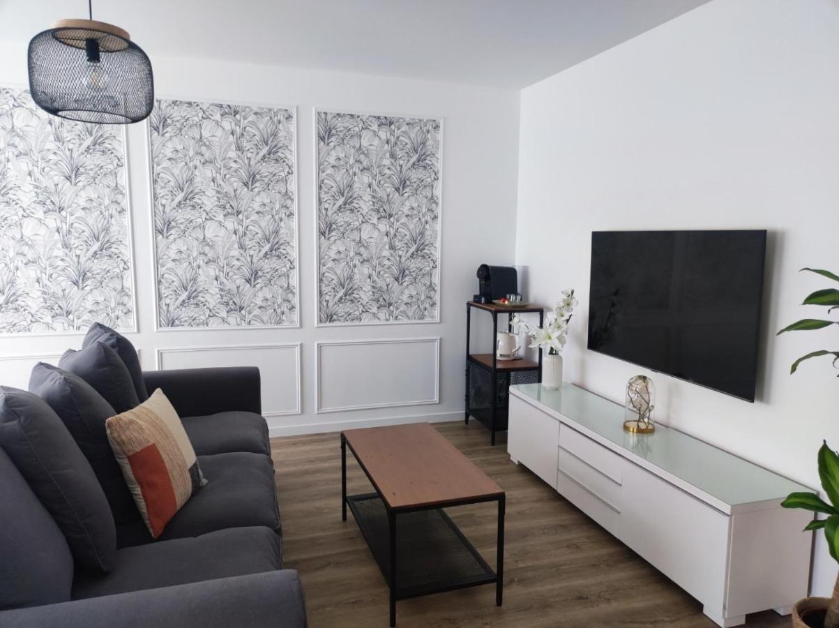 Proche De Paris T3 Tout Confort Courcouronnes Bagian luar foto